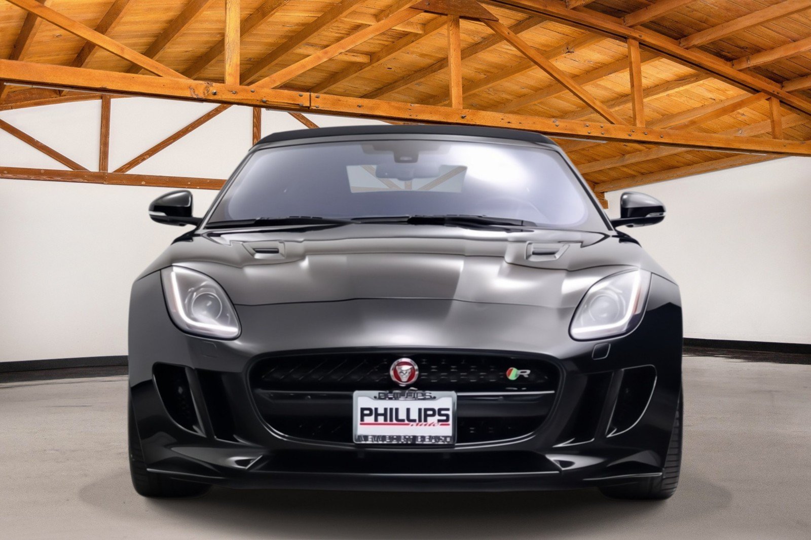 Used 2017 Jaguar F-TYPE R AWD/4WD image 8