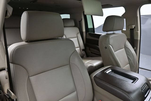 Used 2019 Chevrolet Suburban LT AWD/4WD image 35