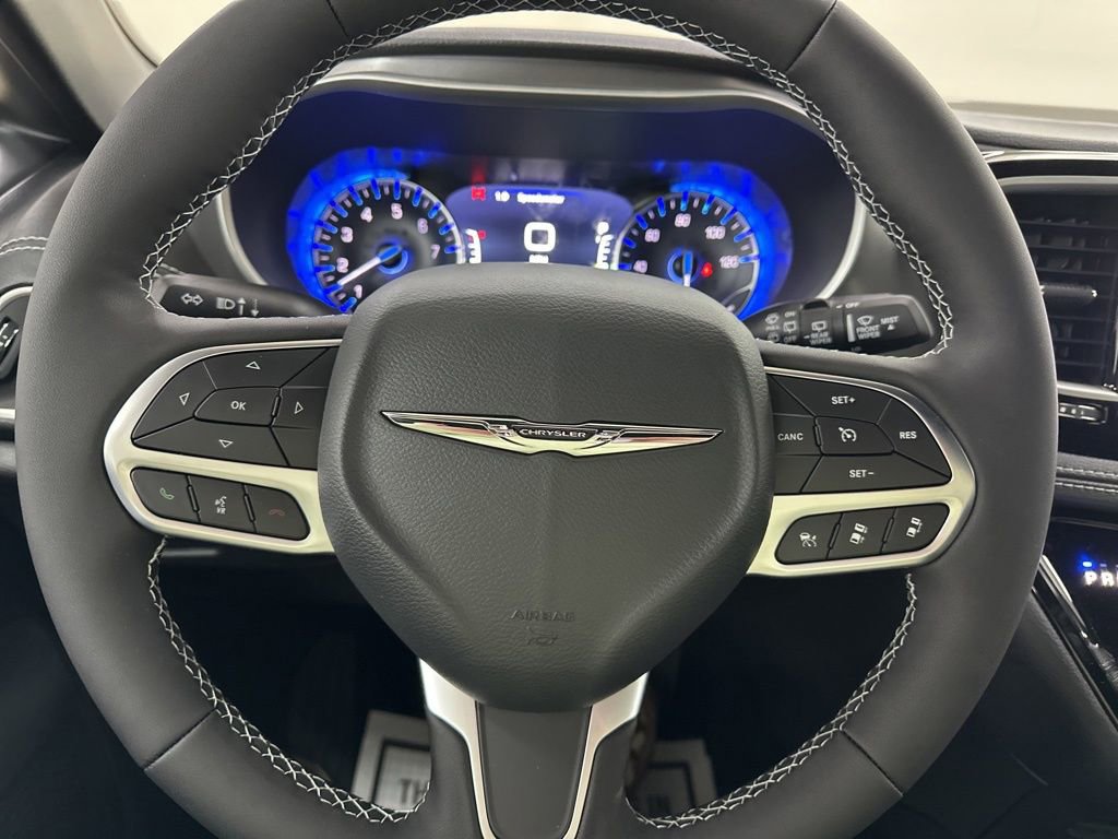 New 2026 Chrysler Pacifica Select image 29