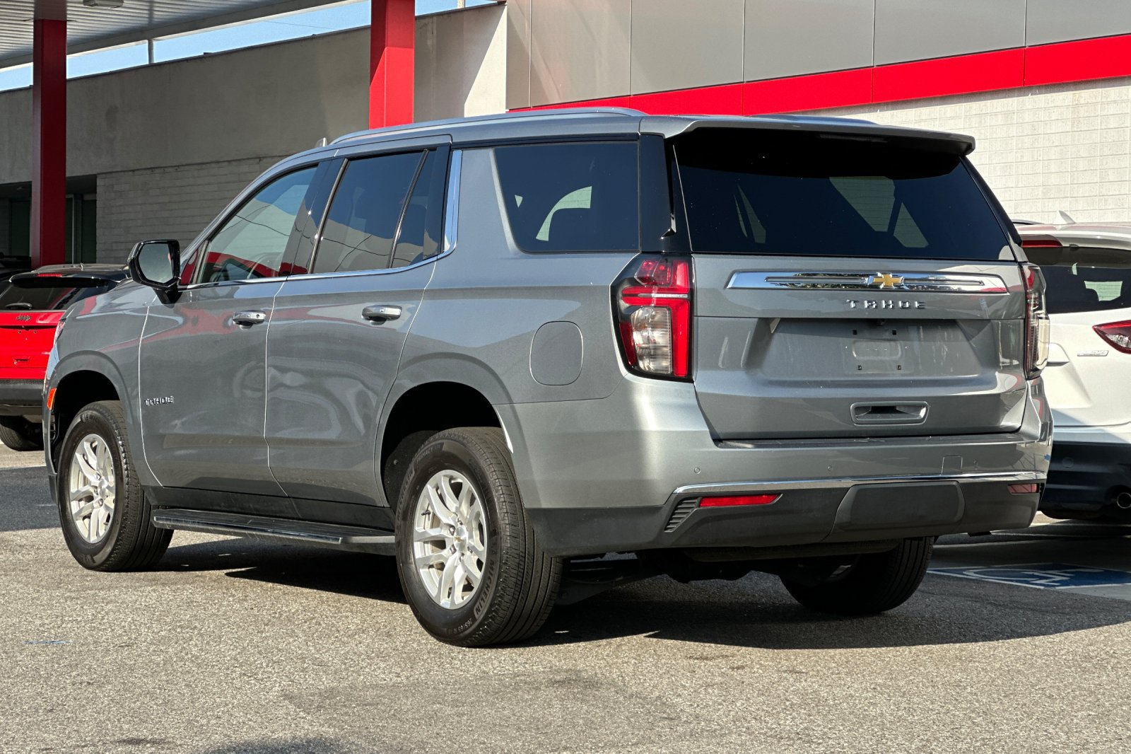 Used 2024 Chevrolet Tahoe LS w/ Driver Alert Package RWD image 6
