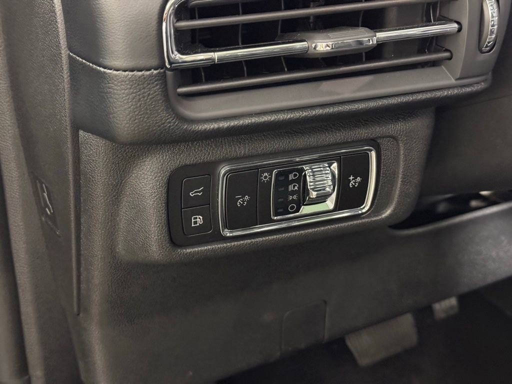 New 2025 Lincoln Corsair Grand Touring w/ Equipment Group 302A image 25