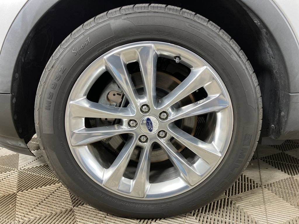 Used 2018 Ford Explorer XLT w/ Equipment Group 202A image 11