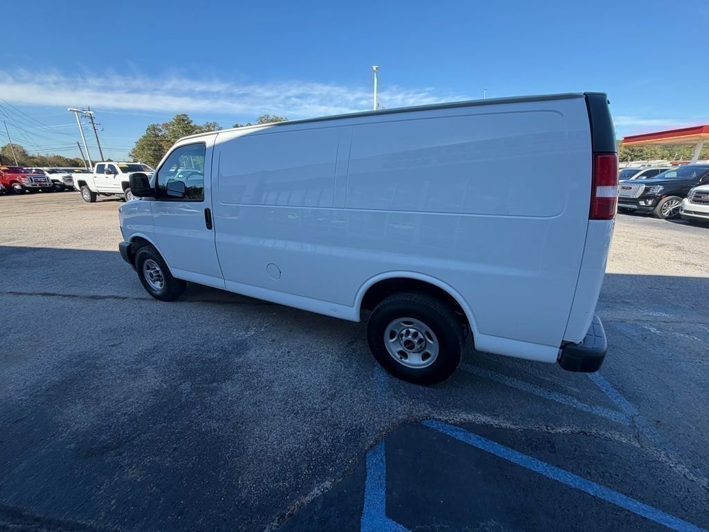 Used 2021 GMC Savana 2500 w/ Driver Convenience Package image 7