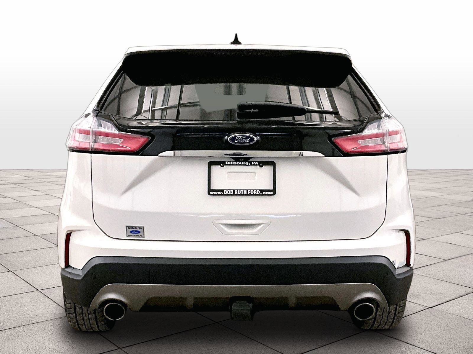 Used 2020 Ford Edge Titanium w/ Equipment Group 301A AWD/4WD image 4