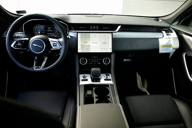 New 2026 Jaguar F-PACE R-Dynamic S AWD/4WD image 30