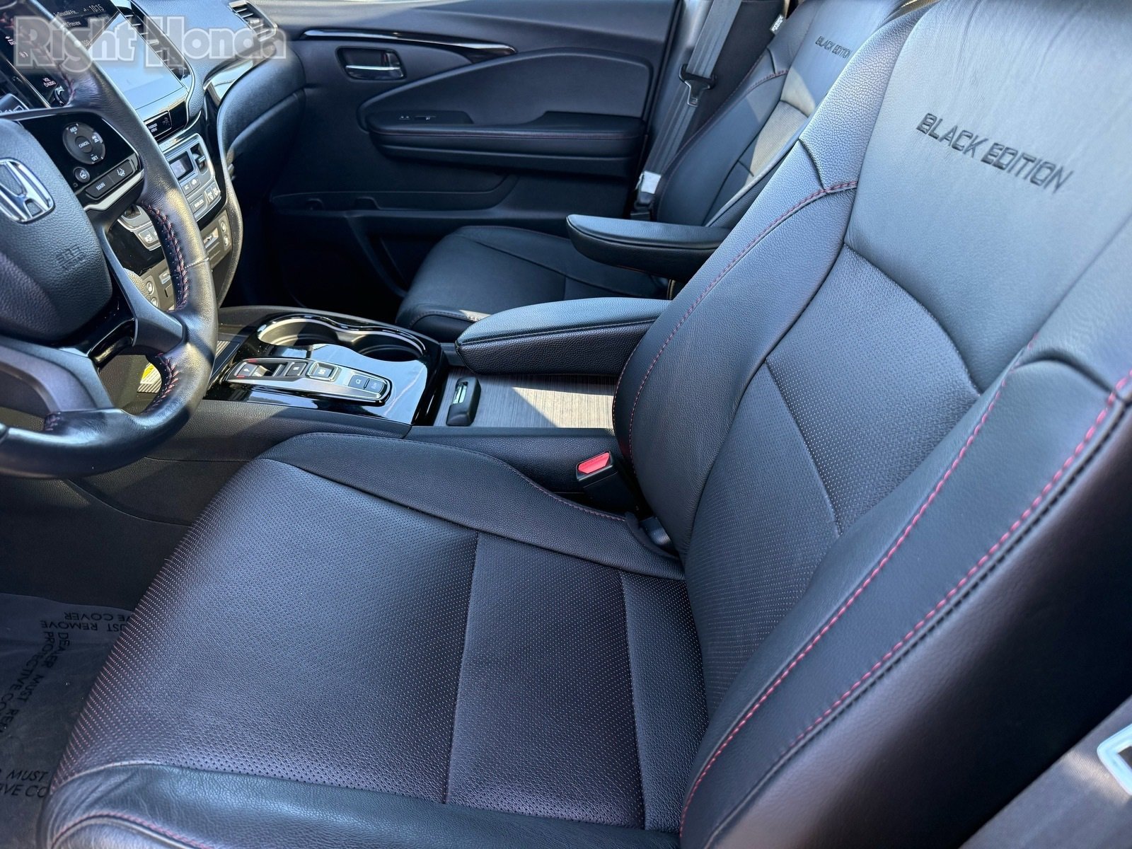 Used 2022 Honda Pilot Black Edition image 12