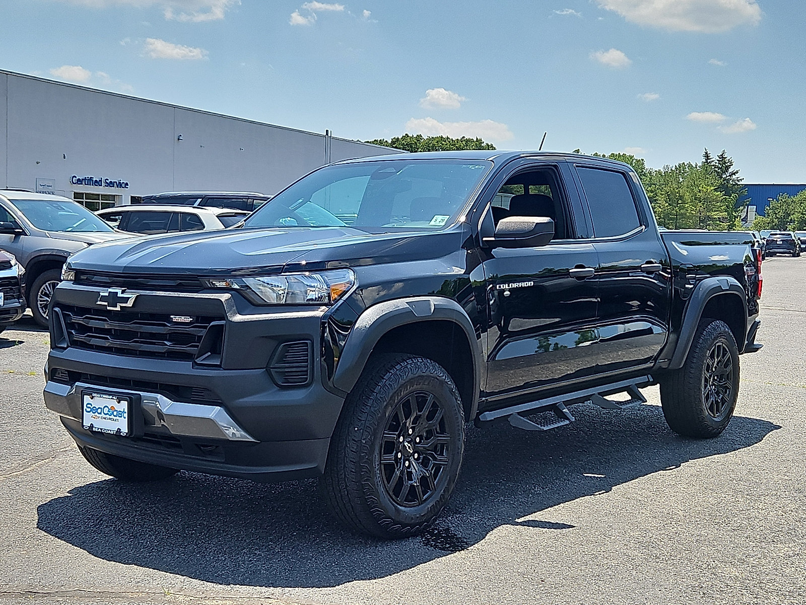 Used 2024 Chevrolet Colorado Trail Boss AWD/4WD image 3