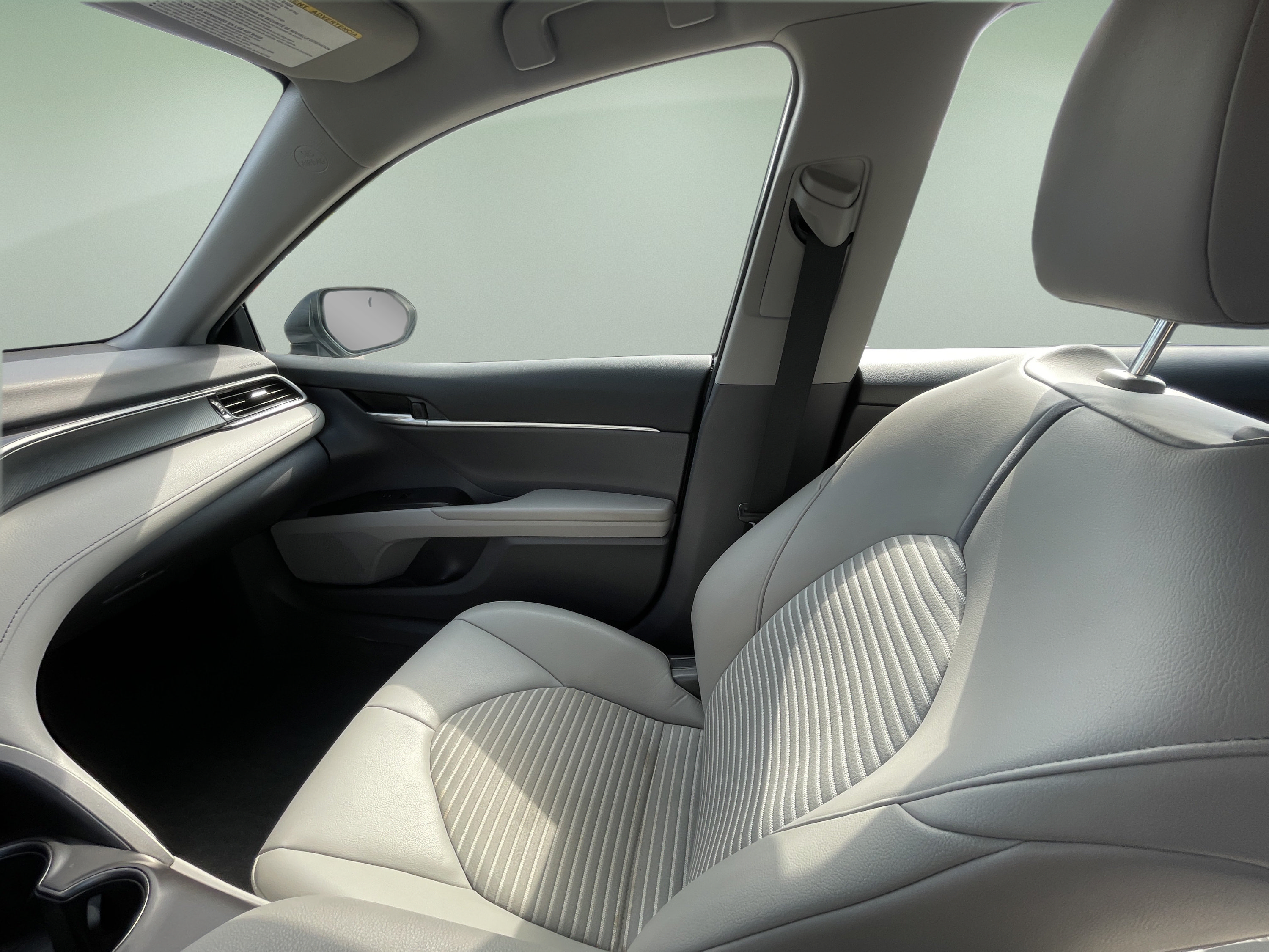 Used 2021 Toyota Camry SE FWD image 28