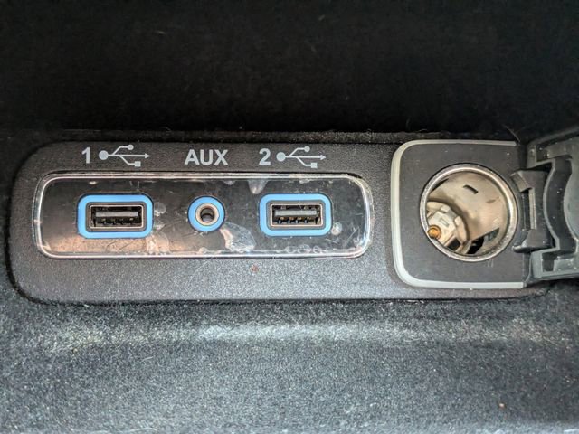 Used 2021 Jeep Grand Cherokee Limited w/ Luxury Group II image 25