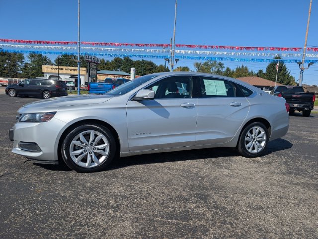 Used 2017 Chevrolet Impala LT w/ Convenience Package FWD image 4
