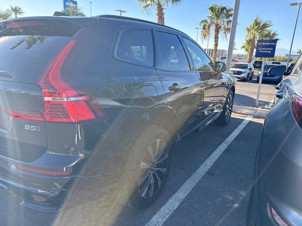 Used 2024 Volvo XC60 B5 Plus AWD/4WD image 32