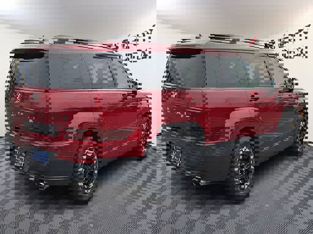 Used 2025 Hyundai Santa Fe SEL image 4