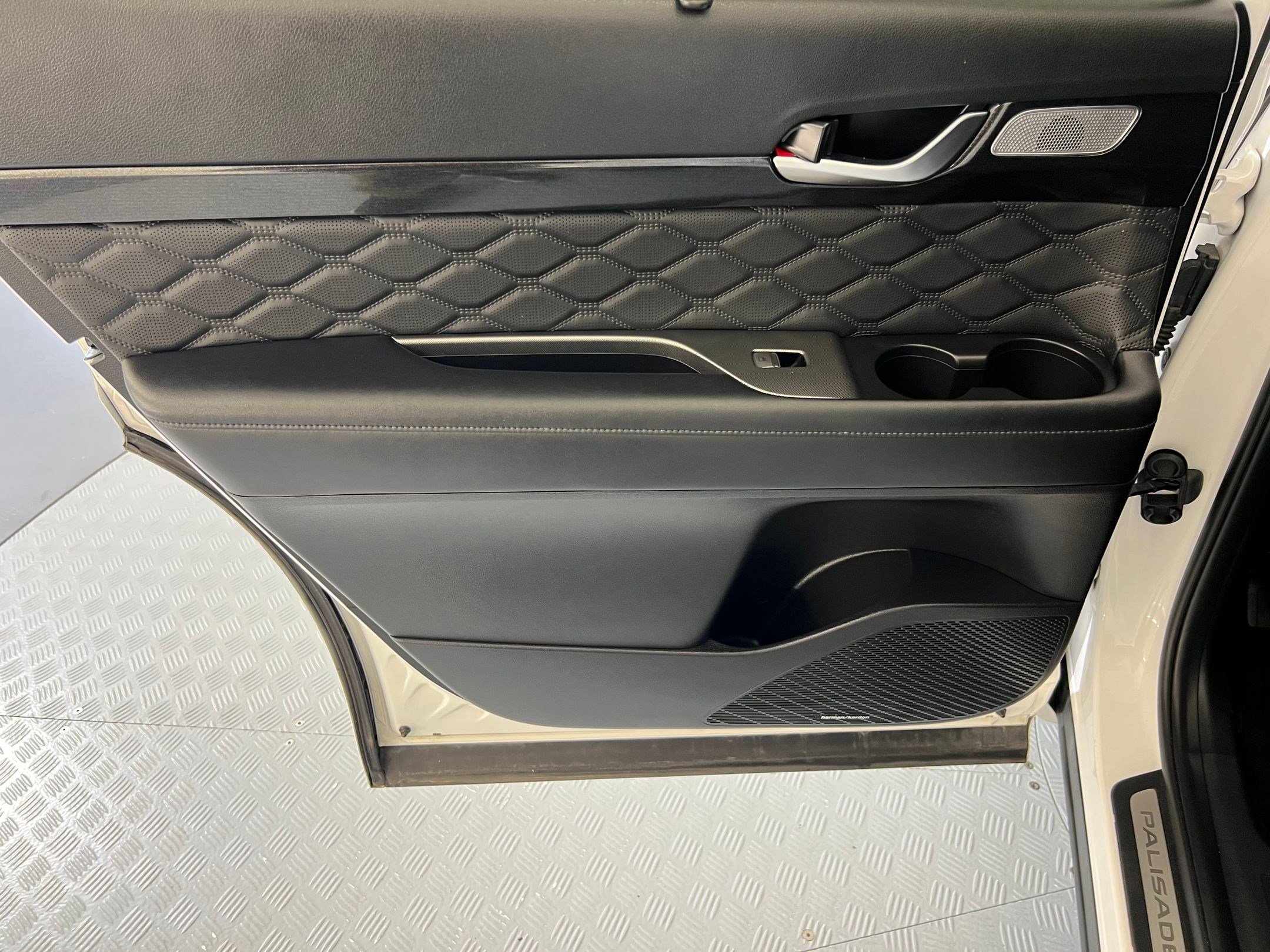 Used 2021 Hyundai Palisade Calligraphy image 31