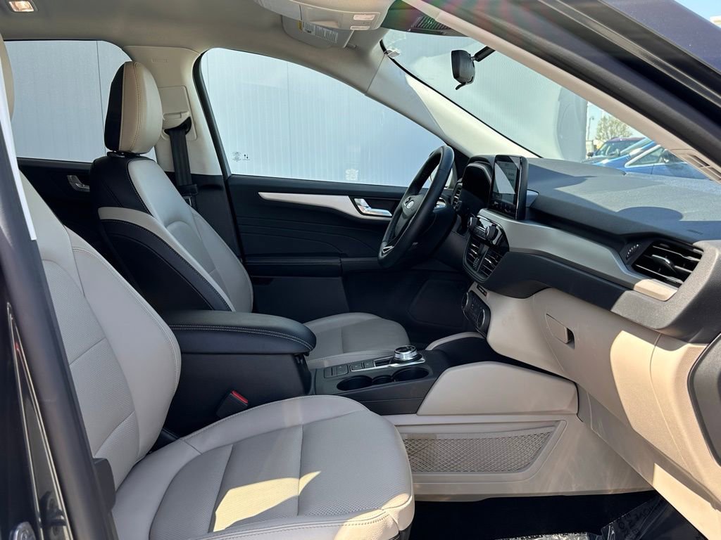 Used 2022 Ford Escape SEL AWD/4WD image 23