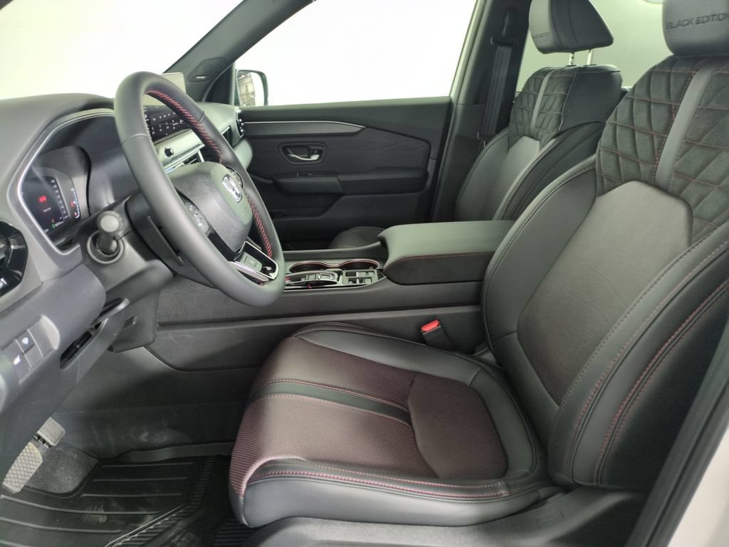 New 2026 Honda Pilot Black Edition image 9