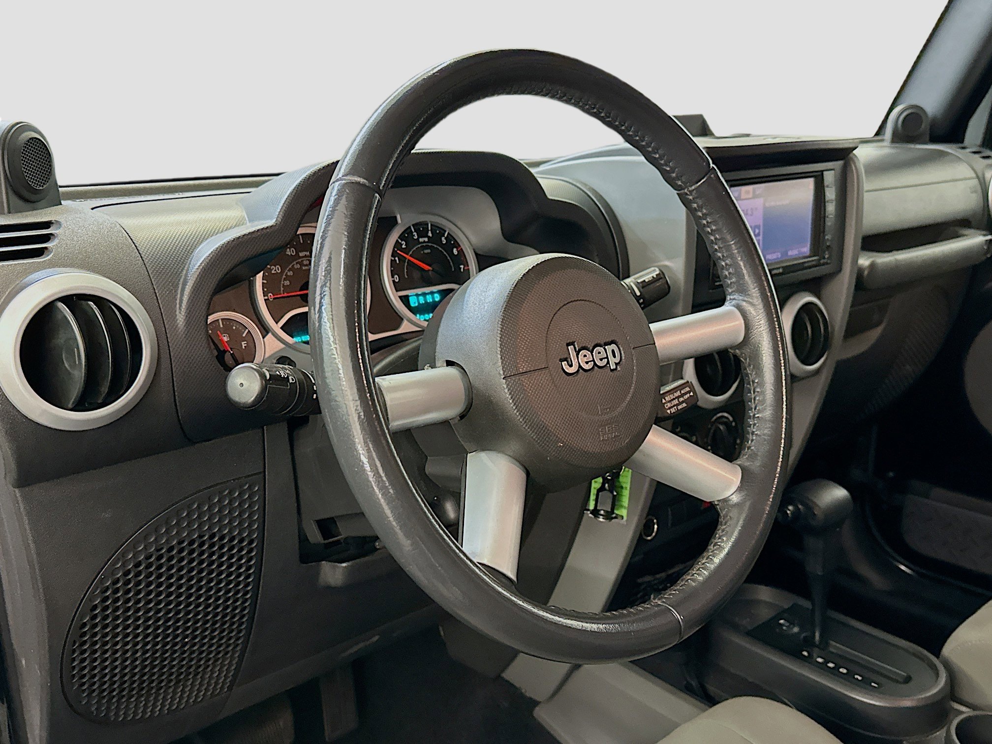 Used 2010 Jeep Wrangler Sahara image 17