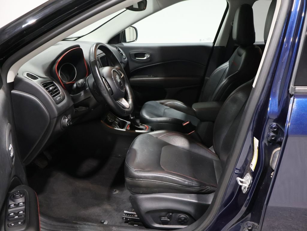 Used 2018 Jeep Compass Trailhawk w/ Leather Interior Group image 11