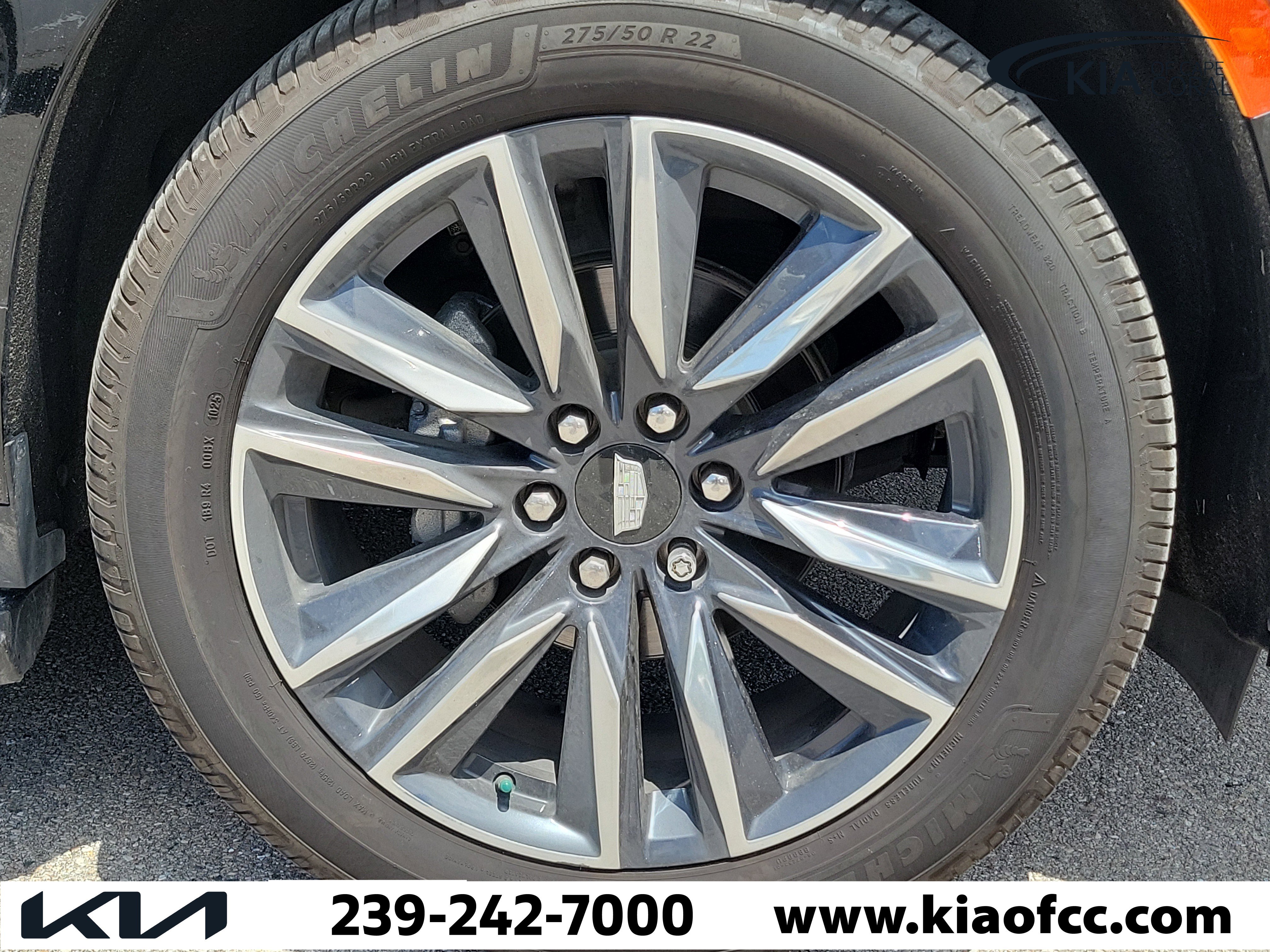 Used 2022 Cadillac Escalade ESV Sport w/ Touring Package RWD image 6