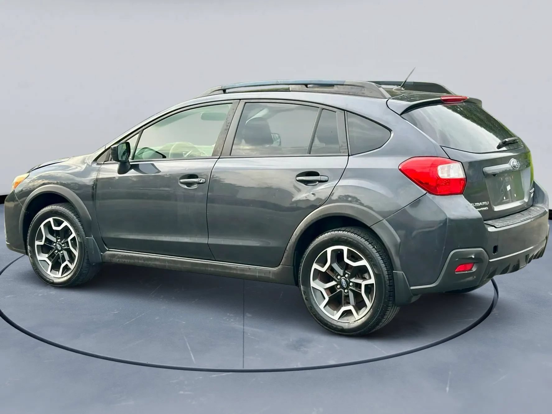 Used 2016 Subaru Crosstrek 2.0i Premium w/ Moonroof Package AWD/4WD image 4