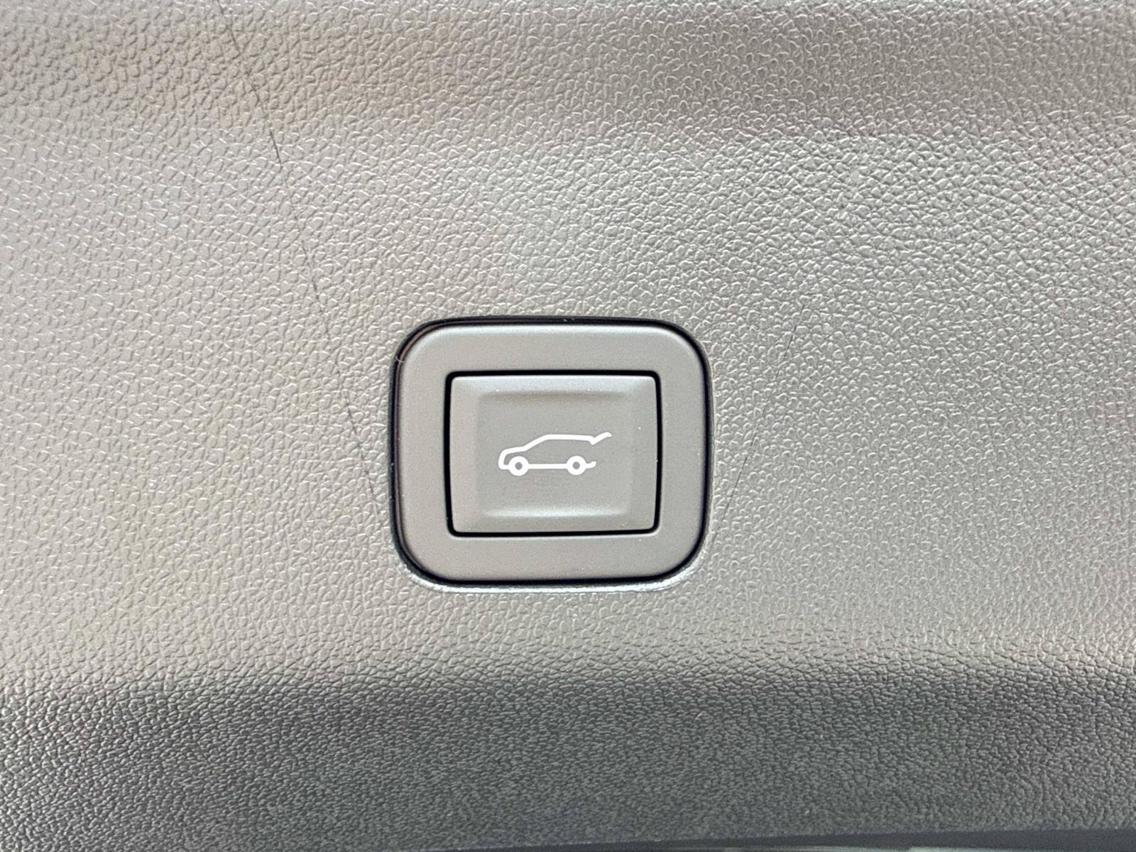 New 2026 Chevrolet Suburban High Country AWD/4WD image 37