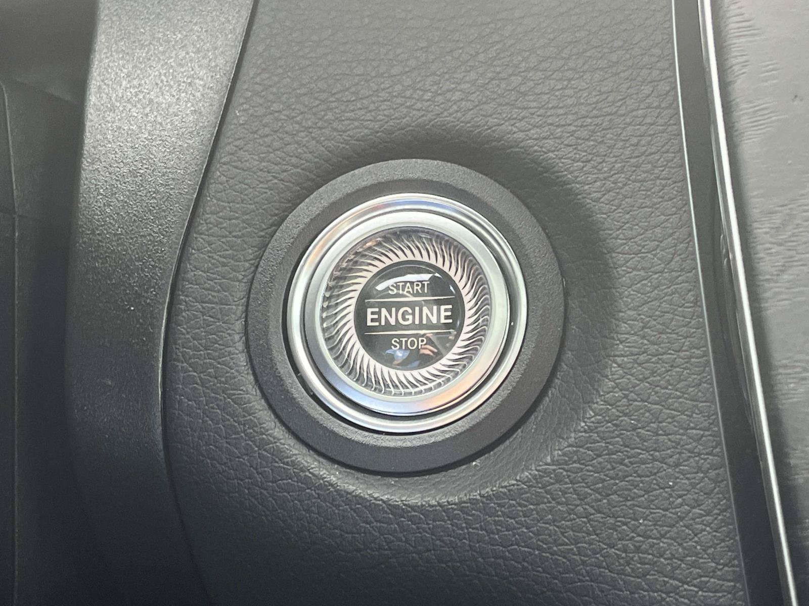 Certified 2022 Mercedes-Benz GLC 43 AMG 4MATIC image 38