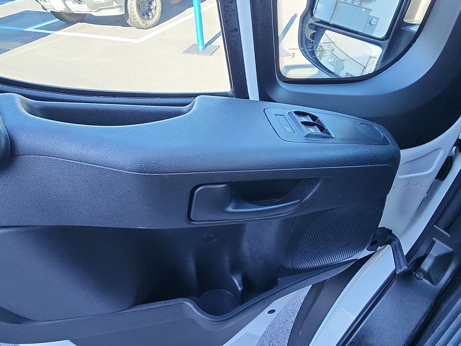 Used 2025 RAM ProMaster 2500 w/ U-Haul Equipment Group FWD image 18