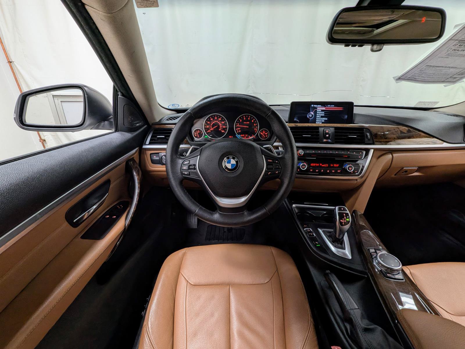 Used 2015 BMW 435i Coupe w/ Premium Package RWD image 2