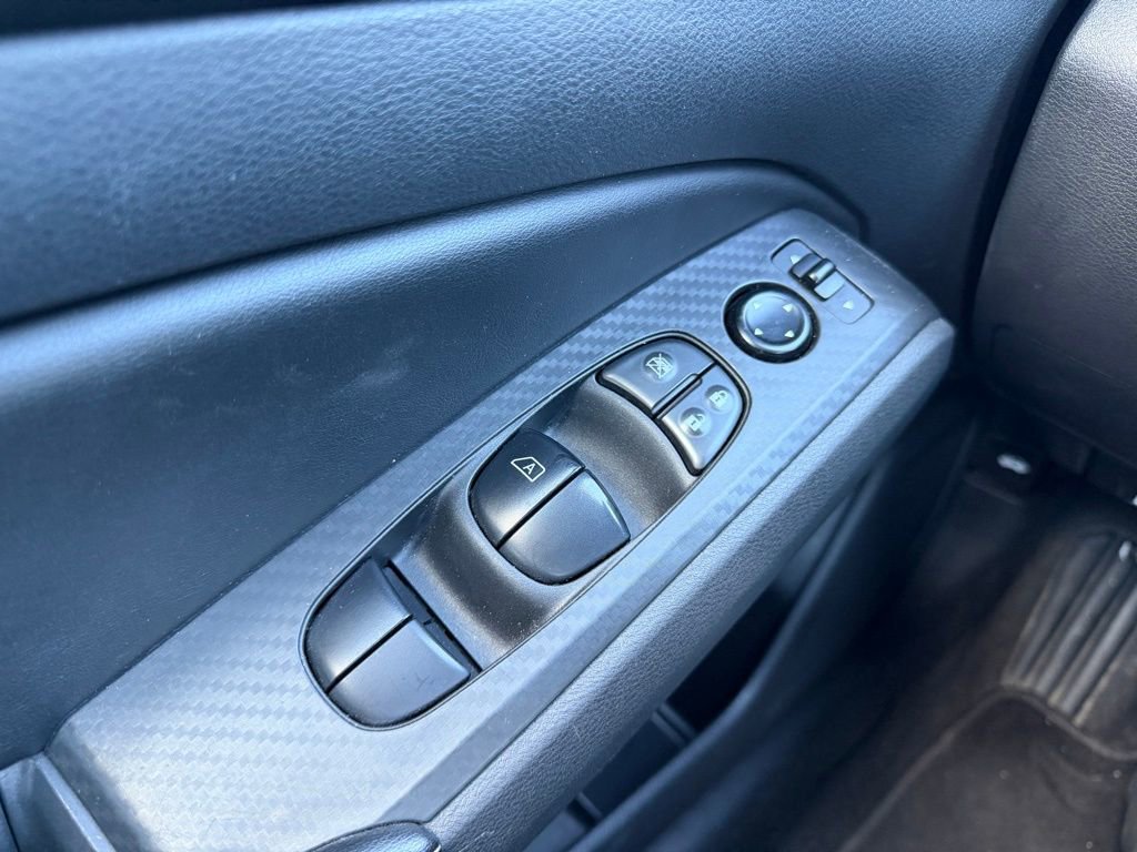 Used 2024 Nissan Altima 2.5 SV image 23