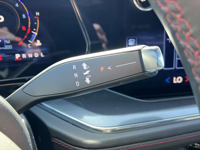 Used 2025 Chevrolet Suburban RST w/ Comfort Package image 28