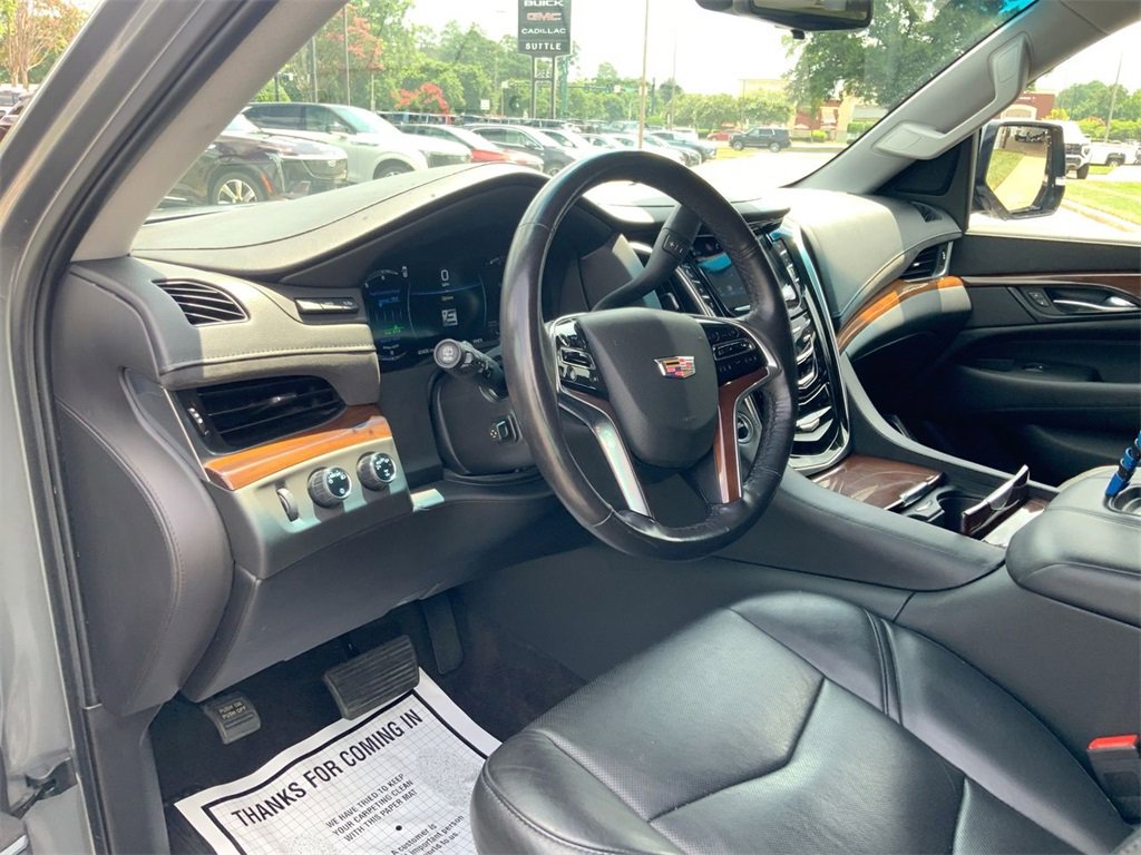Certified 2020 Cadillac Escalade Luxury w/ Escalade Sport Edition image 10