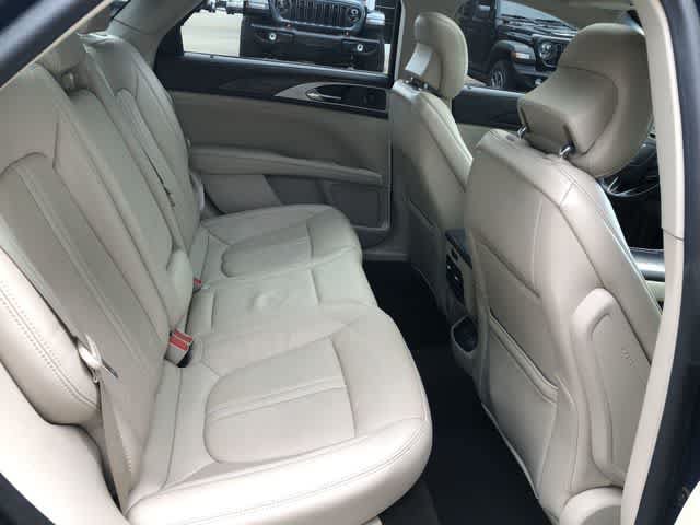 Used 2019 Lincoln MKZ Reserve FWD image 19