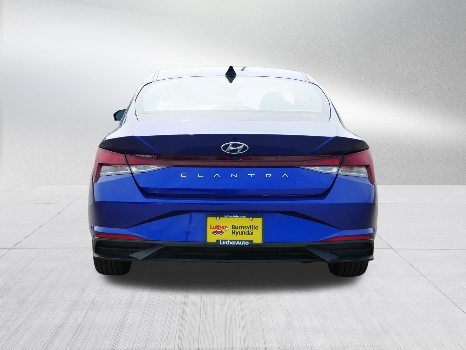 Certified 2023 Hyundai Elantra SEL w/ Convenience Package FWD image 6