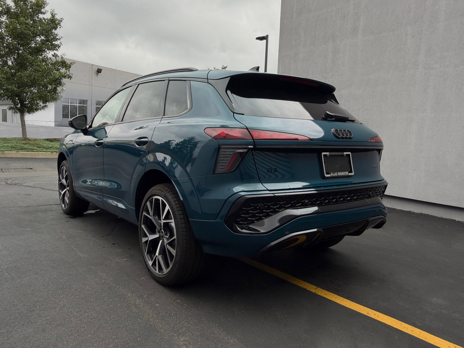 New 2026 Audi Q3 quattro 2.0T AWD/4WD image 3
