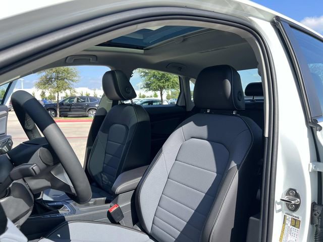 New 2026 Volkswagen Jetta SE image 11