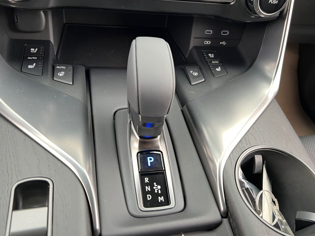 New 2026 Lexus LX 700h Luxury image 24