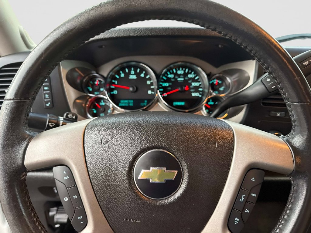 Used 2013 Chevrolet Silverado 1500 LT w/ All-Star Edition AWD/4WD image 26
