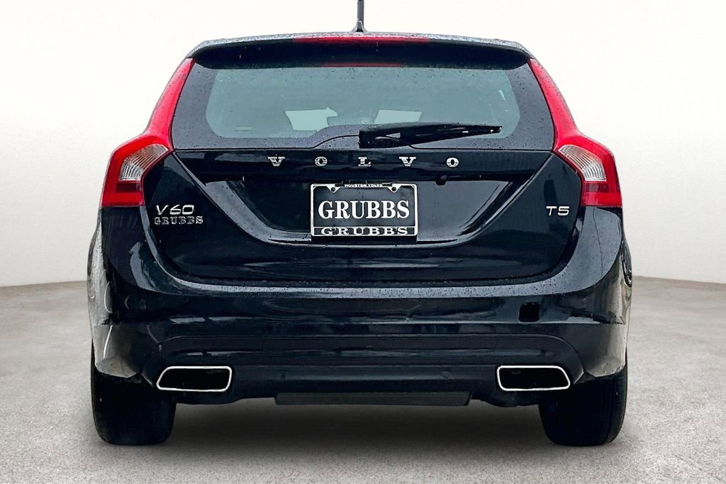 Used 2017 Volvo V60 T5 Premier w/ Convenience Package FWD image 7