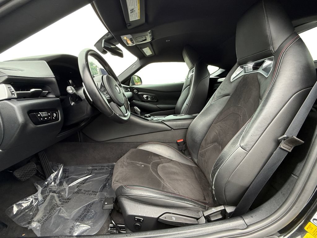 Used 2022 Toyota Supra RWD image 9
