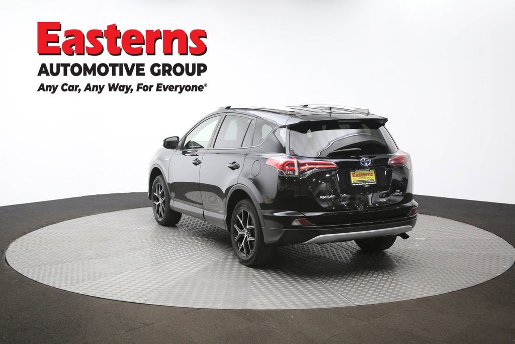Used 2018 Toyota RAV4 SE image 52