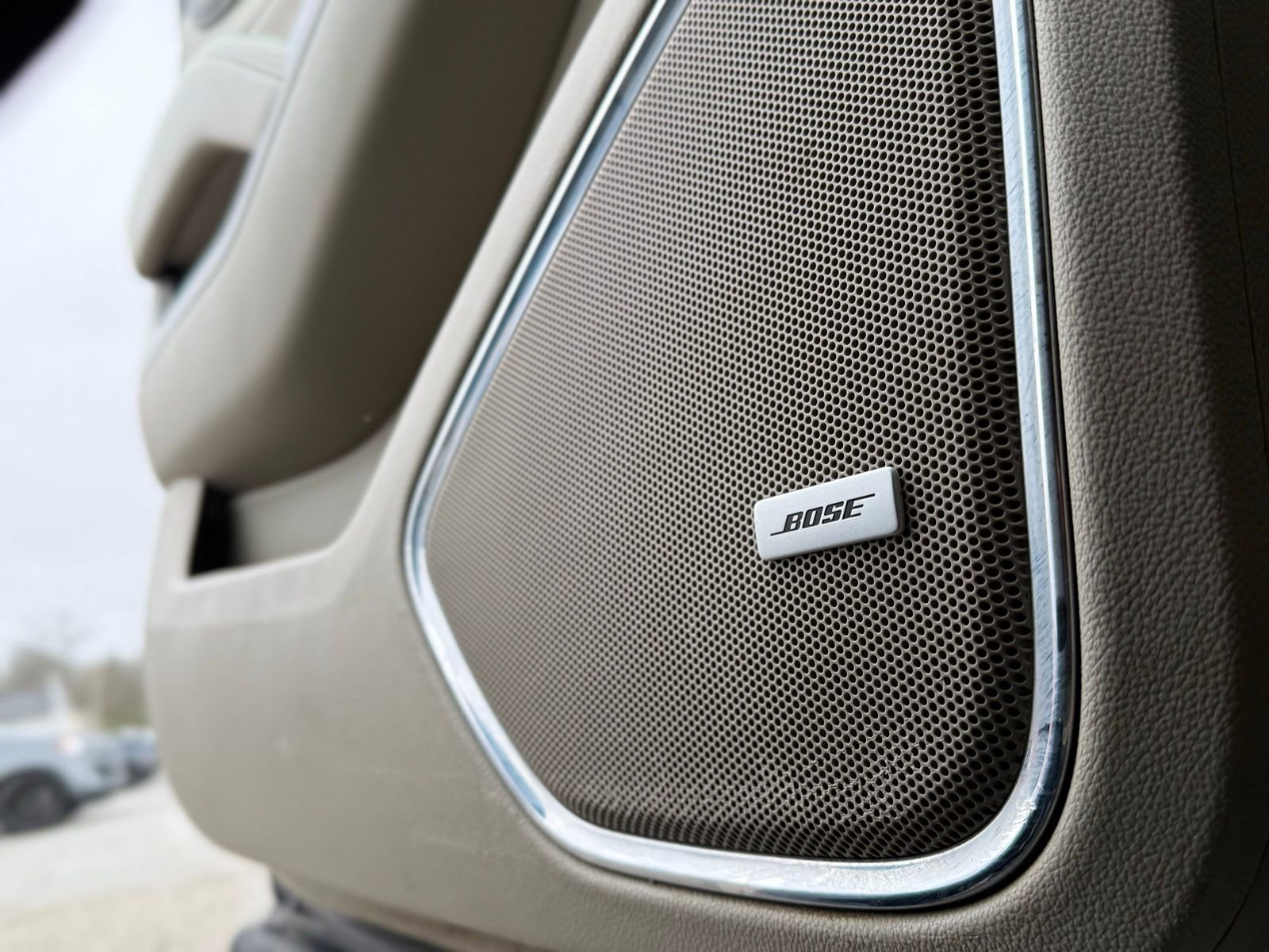 Used 2018 GMC Yukon Denali w/ Open Road Package image 13