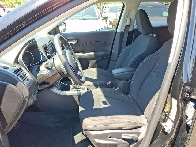 Used 2018 Jeep Compass Sport FWD image 10