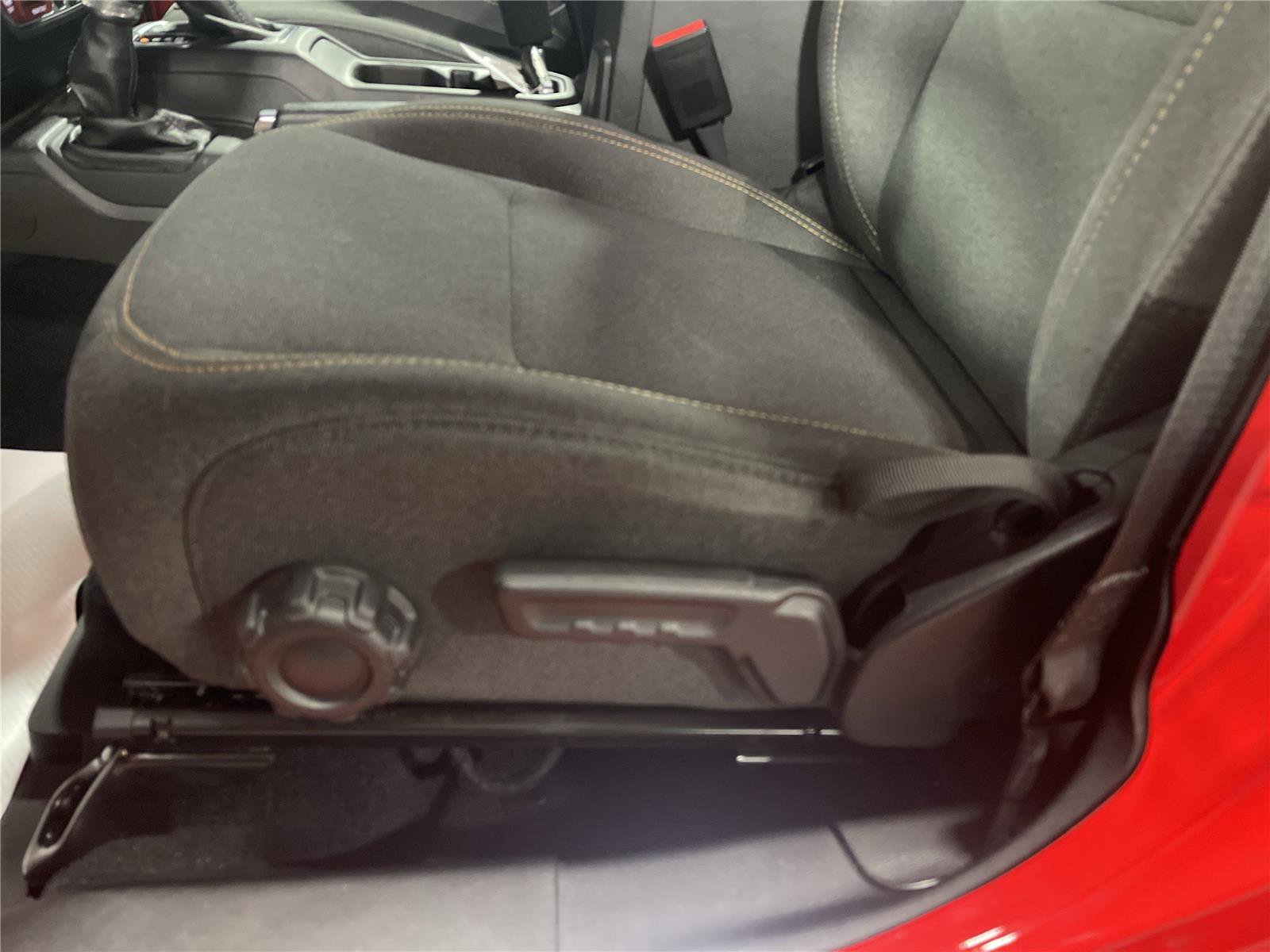 Used 2024 Jeep Wrangler Willys image 9