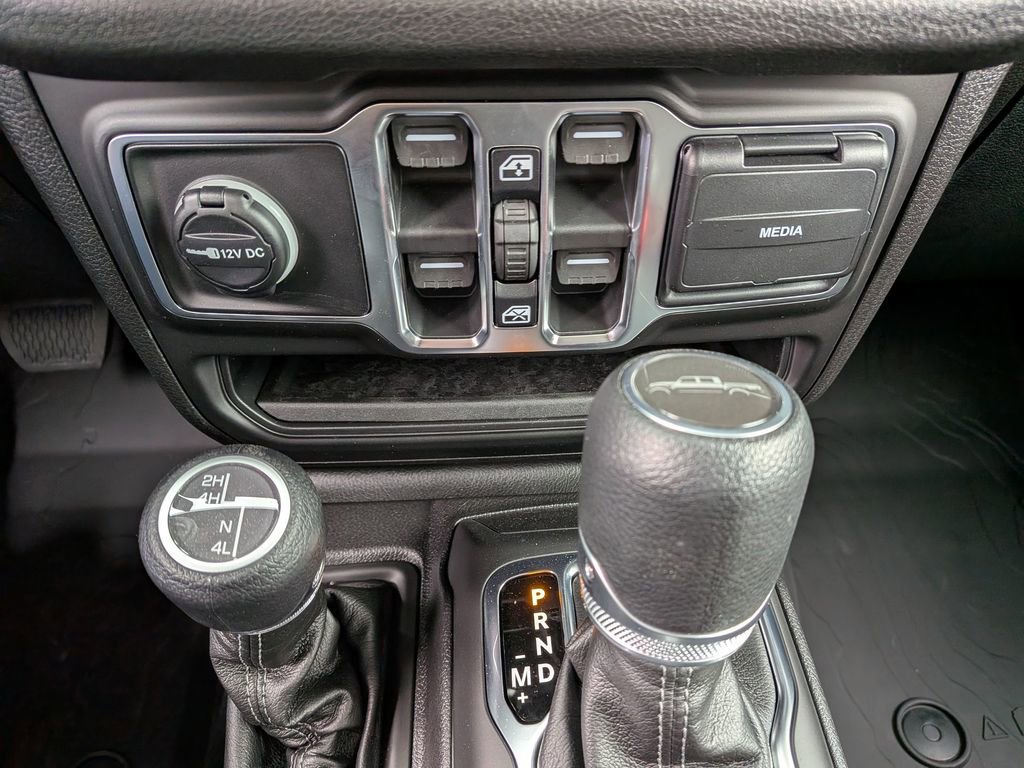 New 2026 Jeep Gladiator Sport AWD/4WD image 24