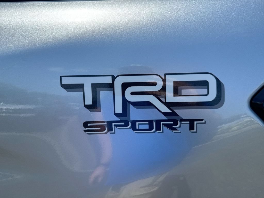 Used 2024 Toyota Tacoma TRD Sport AWD/4WD image 25