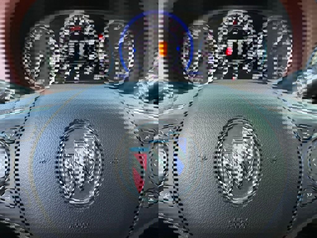 Used 2021 Buick Enclave Avenir w/ Avenir Technology Package image 29