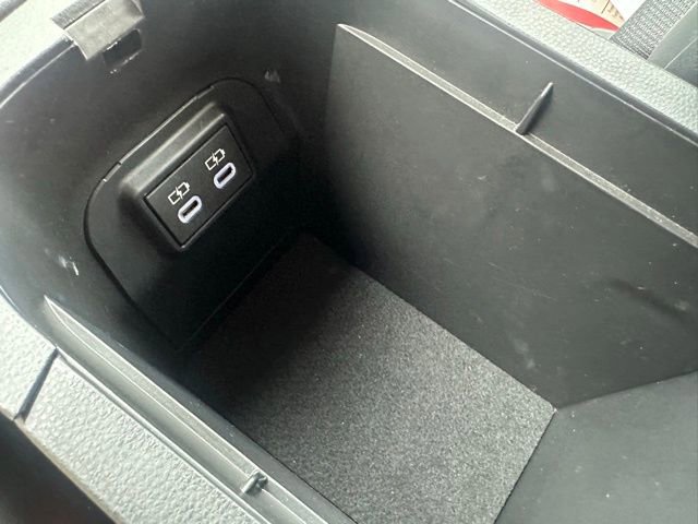 Used 2023 Toyota RAV4 Adventure image 29