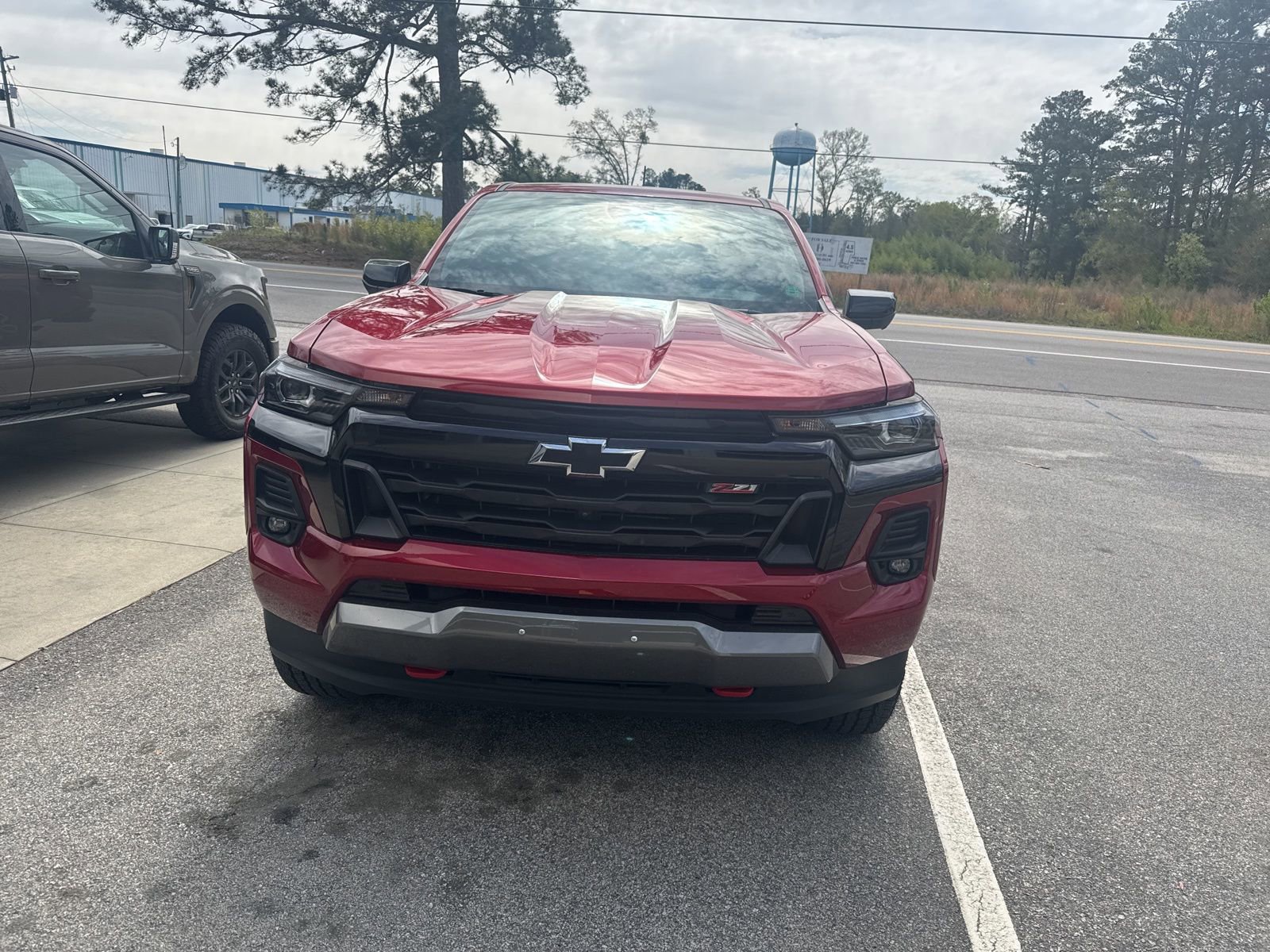 Used 2023 Chevrolet Colorado Z71 w/ Z71 Convenience Package 2 image 2
