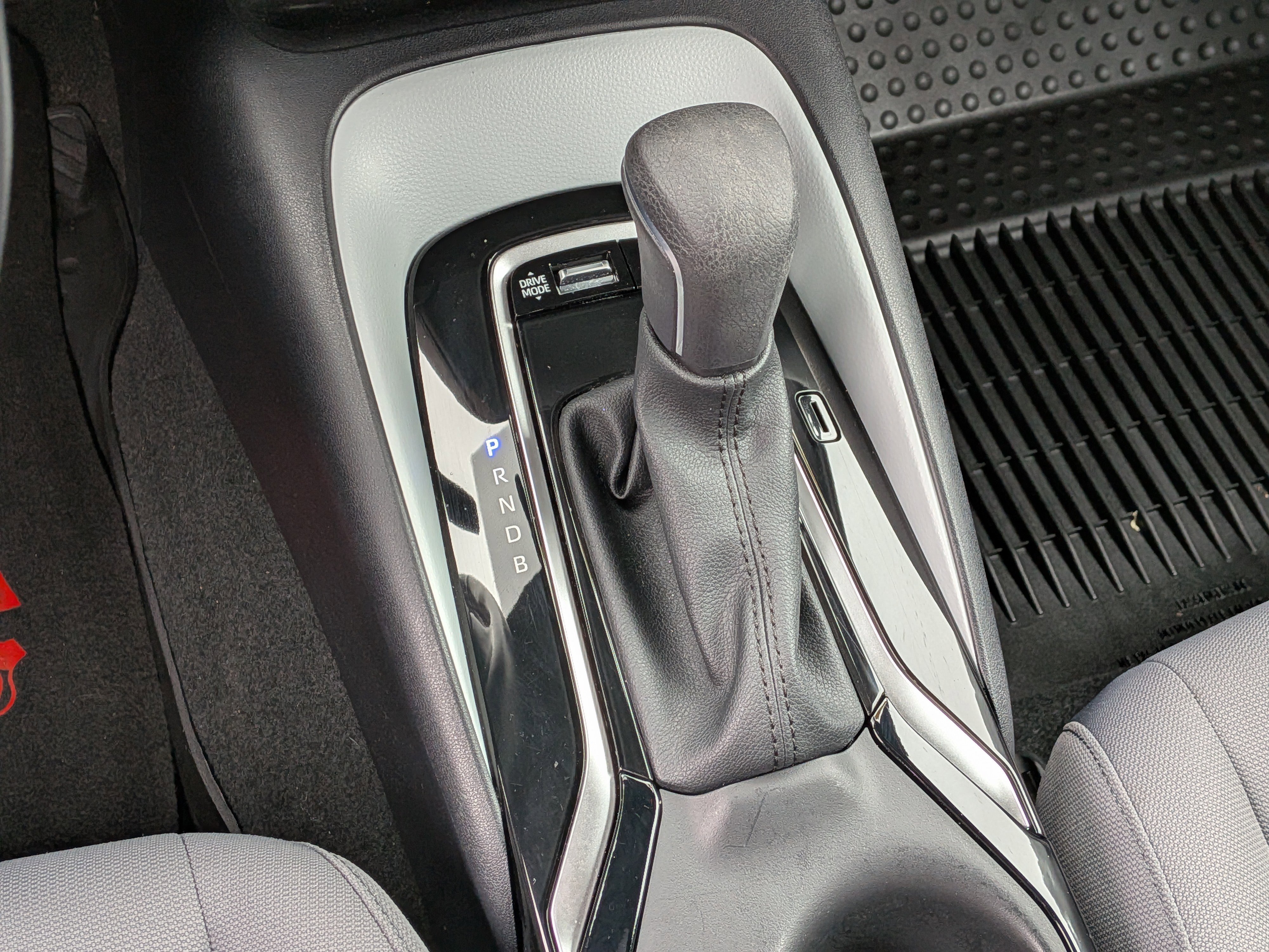 Used 2023 Toyota Corolla SE image 29