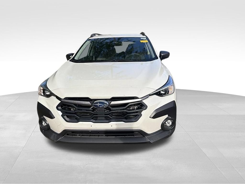 Used 2024 Subaru Crosstrek 2.0i Premium AWD/4WD image 2