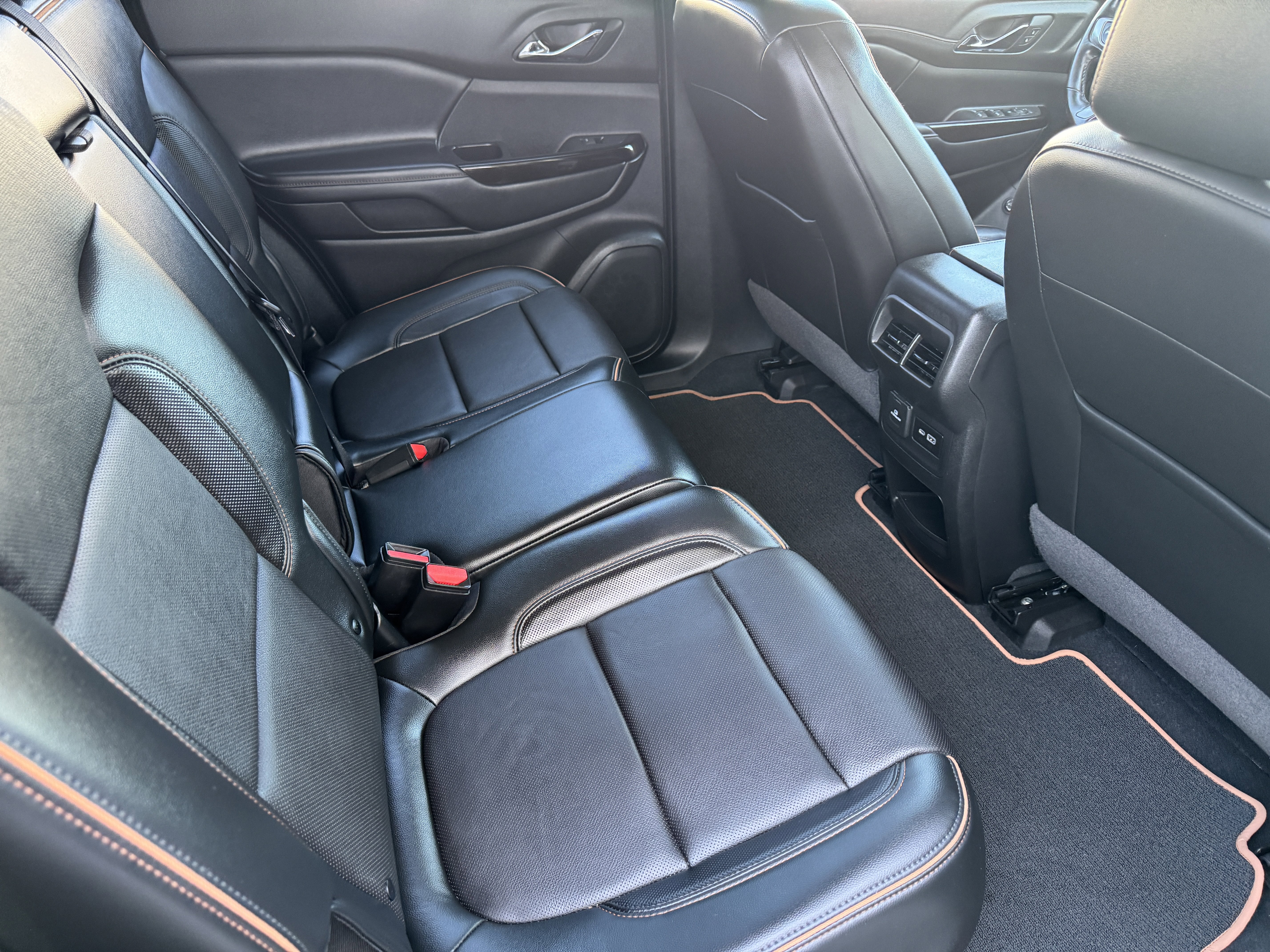 Certified 2020 GMC Acadia AT4 image 22